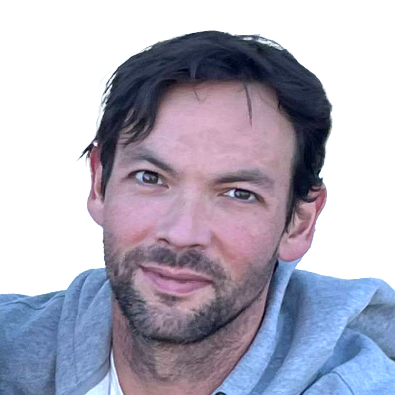 Erik Cason portrait