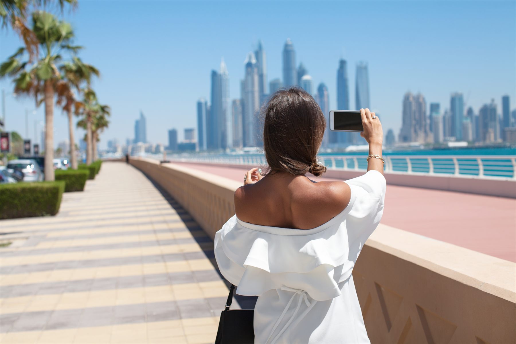 Cities and hotels inside the Crays hospitality network